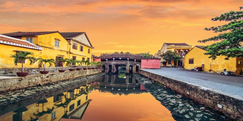 Hoai River in Hoi An - The soul of the Ancient Town