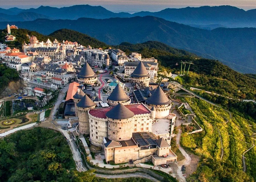 Ba Na Hills & Golden Bridge Tour